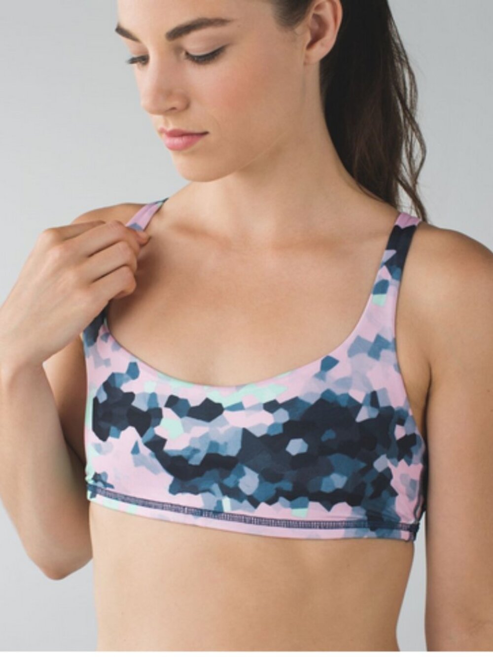 Lululemon Free To Be Bra Clouded Dreams Multi / White Size 6